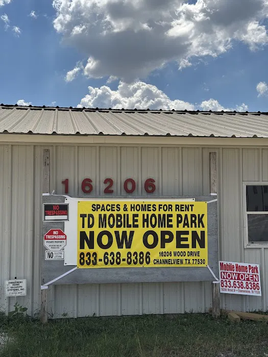 TD Mobile Home Park Picture 4