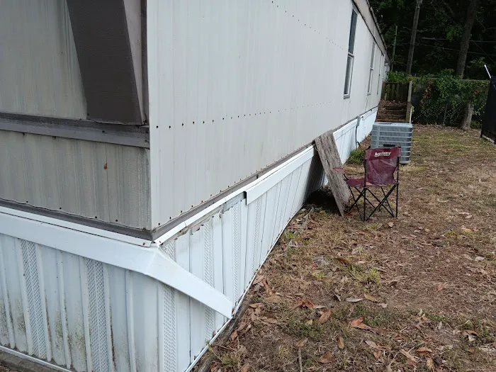 Chase Village Mobile Home Park Picture 6