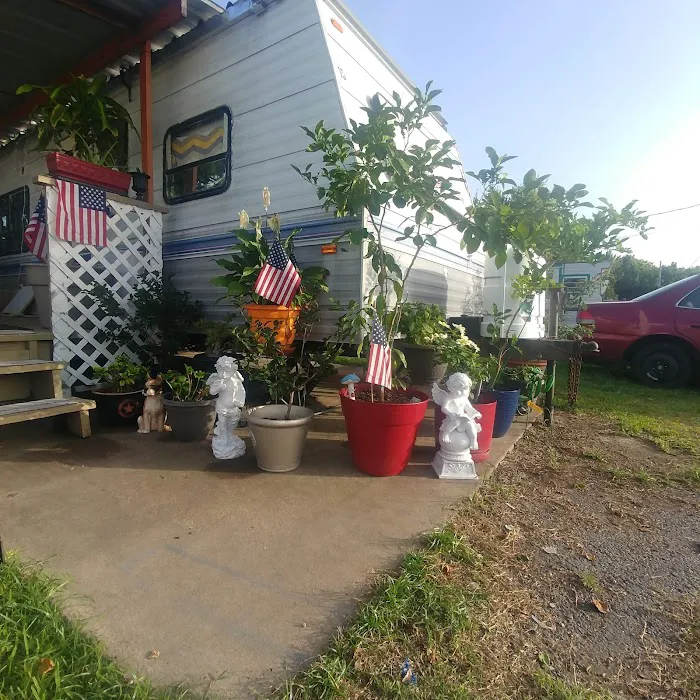 Baytown RV Park Picture 9