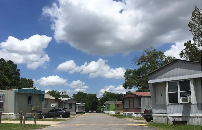 Shady Oaks RV & Mobile Home Park Picture 1