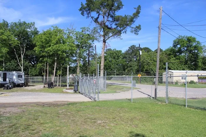 A & S RV Park Picture 2