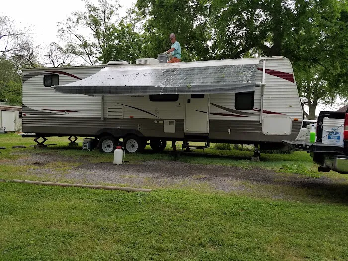 Rogers RV Park Picture 2