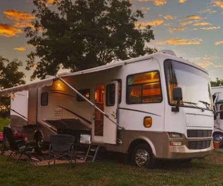 Eastpark Village RV Park - Rural & Relaxing RV Life in Channelview, Texas