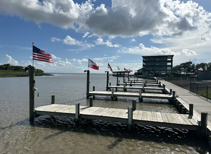 Oak Island RV Resort & Yacht Club Picture 3