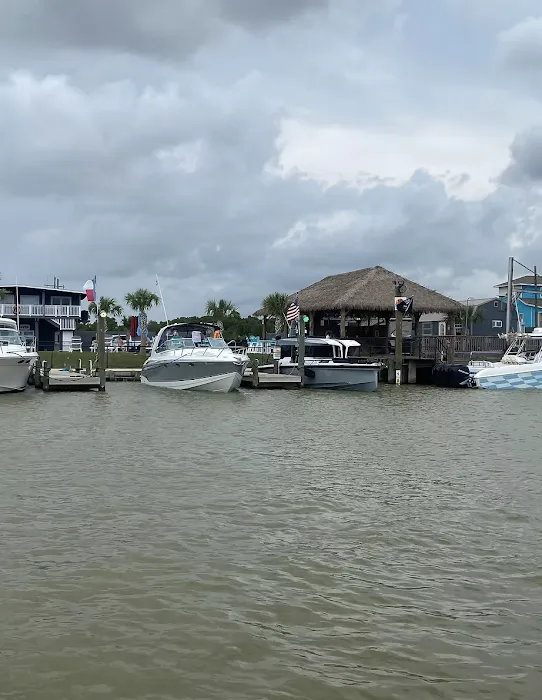 Oak Island RV Resort & Yacht Club Picture 1