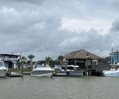Oak Island RV Resort & Yacht Club
