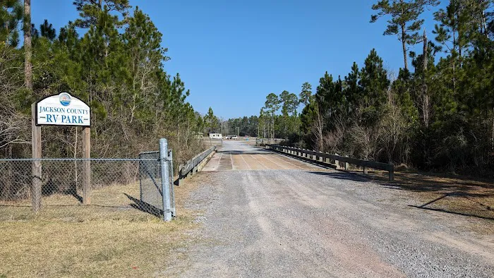 Jackson County RV Park Picture 7