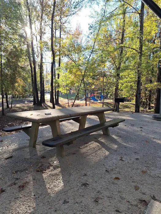 Service Park Campground Picture 5