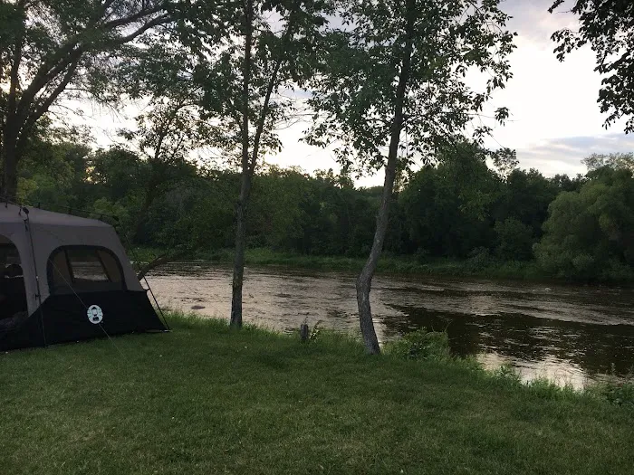Voyageur's View Campground Picture 2