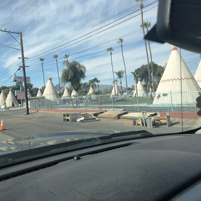 Sequoia Plaza Mobile Home Park Picture 1
