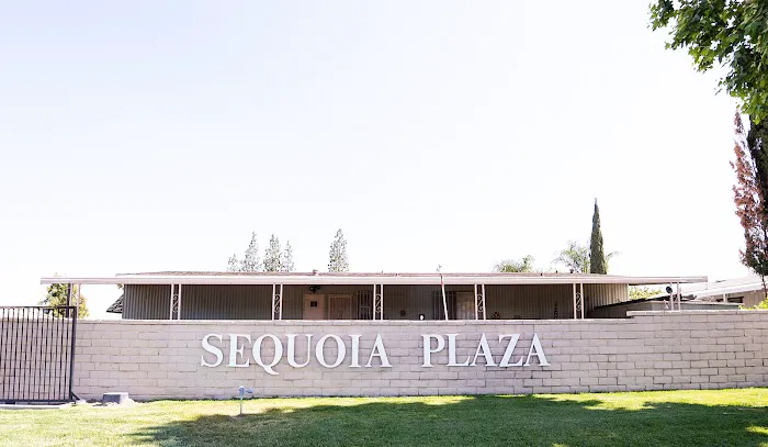 Sequoia Plaza Mobile Home Park Picture 10