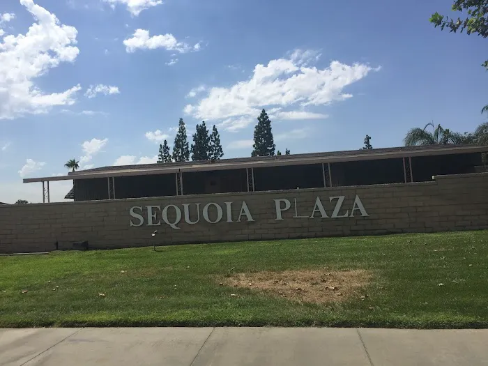 Sequoia Plaza Mobile Home Park Picture 7