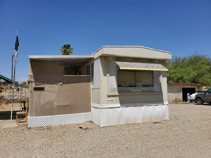 Lark Spa Mobile Home & RV Park Picture 10