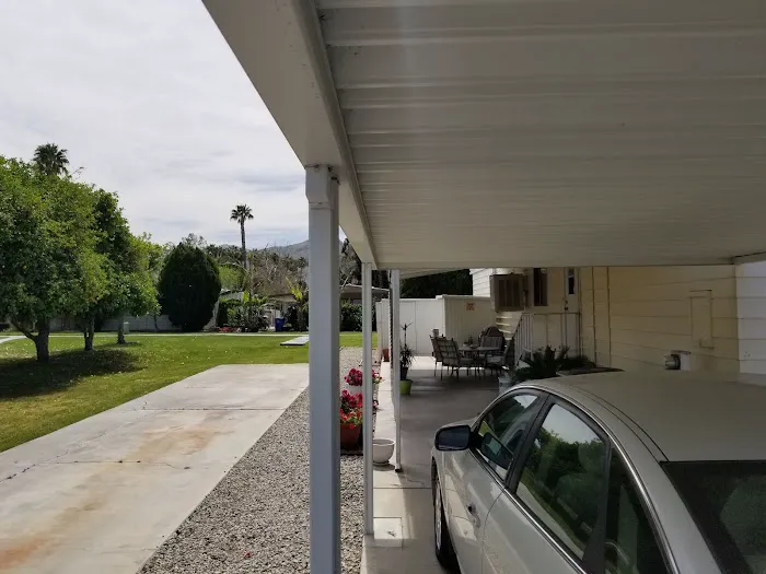 Rancho Mirage Mobile Home Park Picture 3