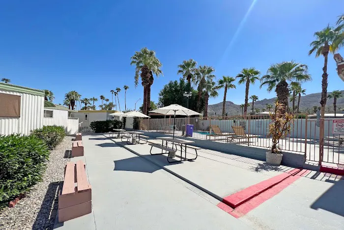 Rancho Mirage RV & Mobile Village Picture 1