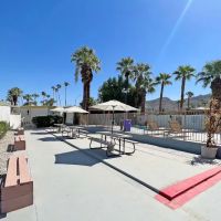 Rancho Mirage RV & Mobile Village ico