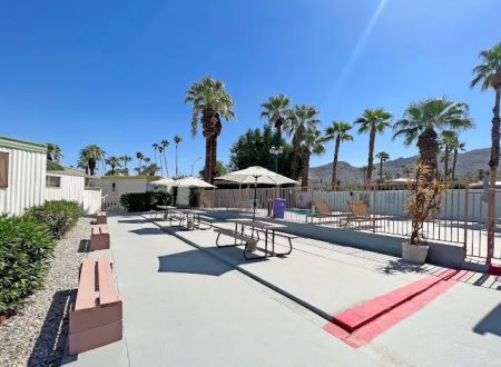 Rancho Mirage RV & Mobile Village