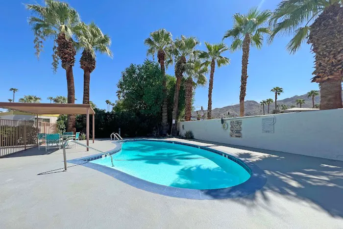 Rancho Mirage RV & Mobile Village Picture 2