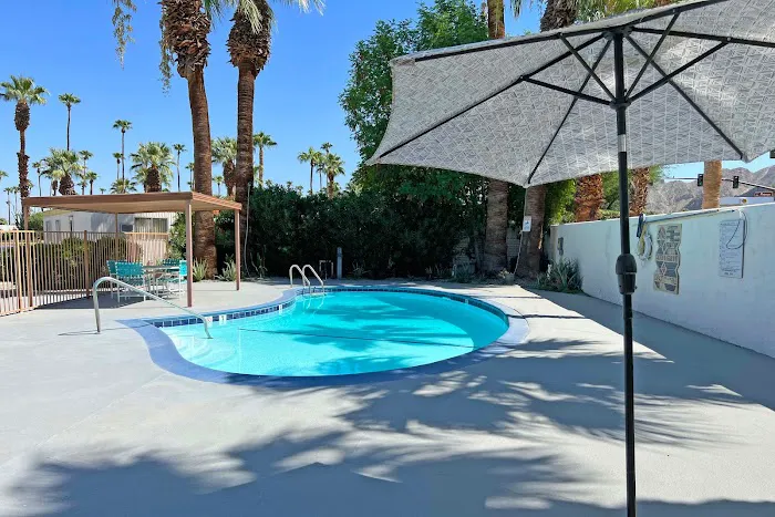 Rancho Mirage RV & Mobile Village Picture 4