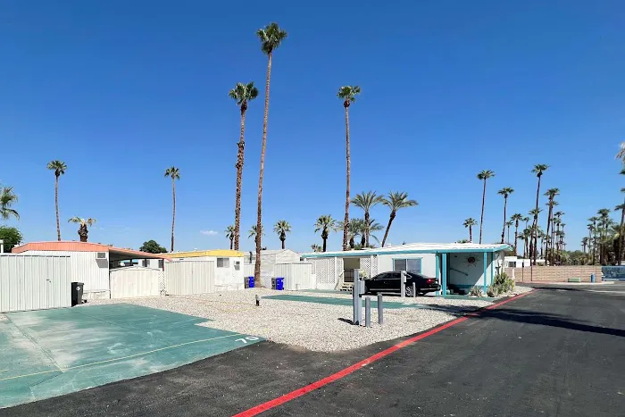 Rancho Mirage RV & Mobile Village Picture 6