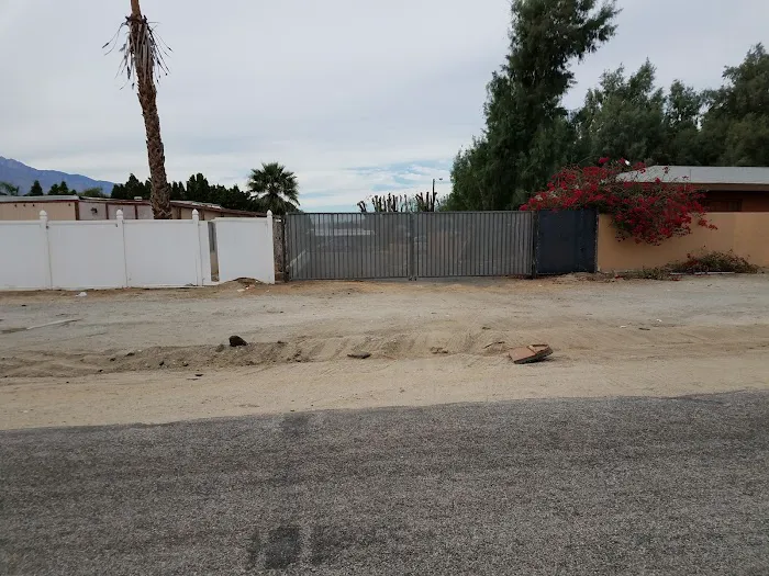 Desert Oasis Mobile Home & RV Resort Picture 3