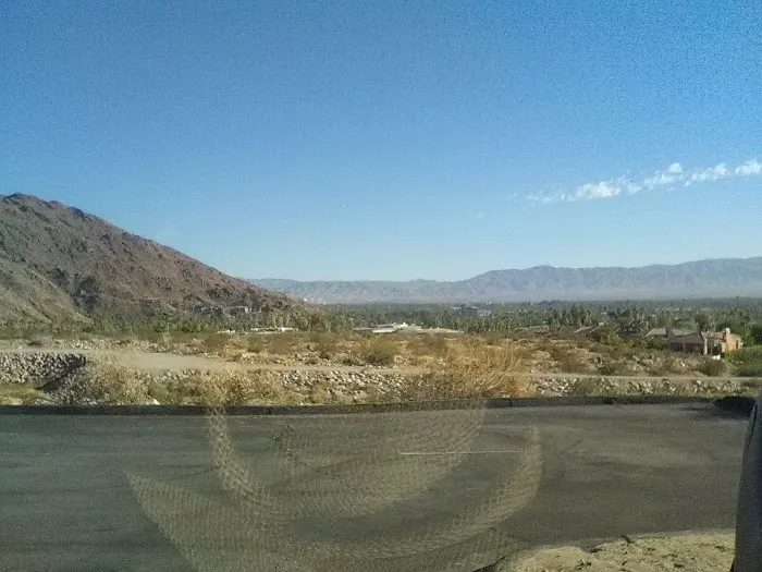 Desert Oasis Mobile Home & RV Resort Picture 4