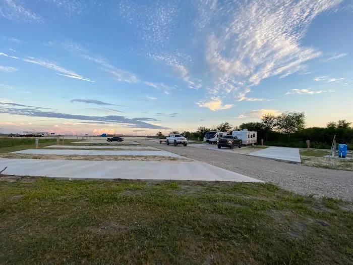 Hilltop Acres RV Park - Victoria, TX Picture 10