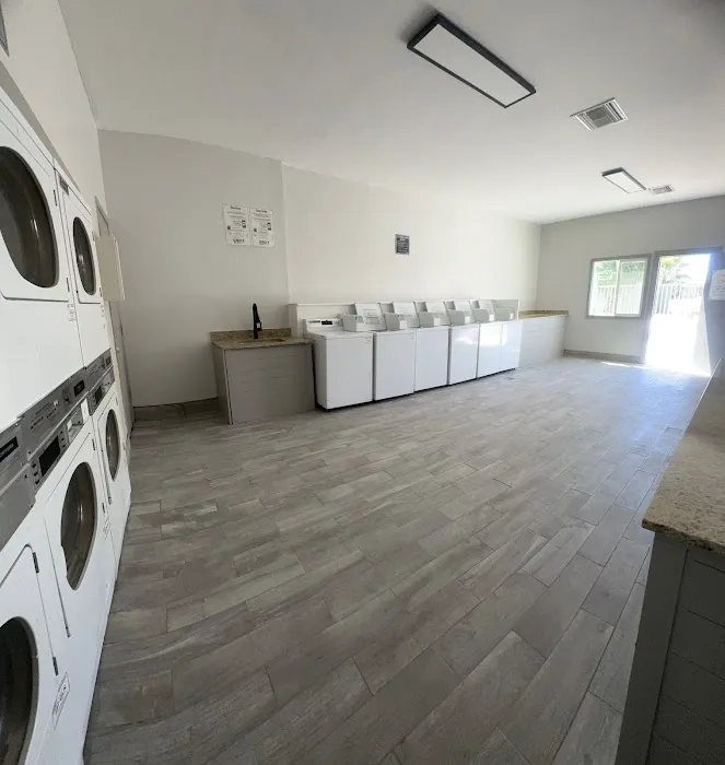 Hacienda Del Sol Mobile Home Park Picture 6