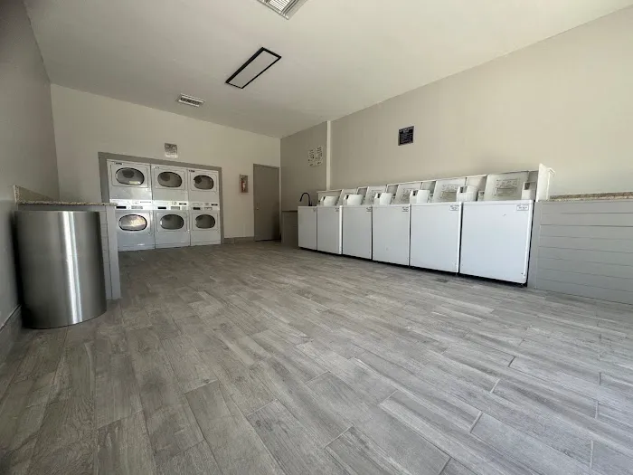 Hacienda Del Sol Mobile Home Park Picture 2