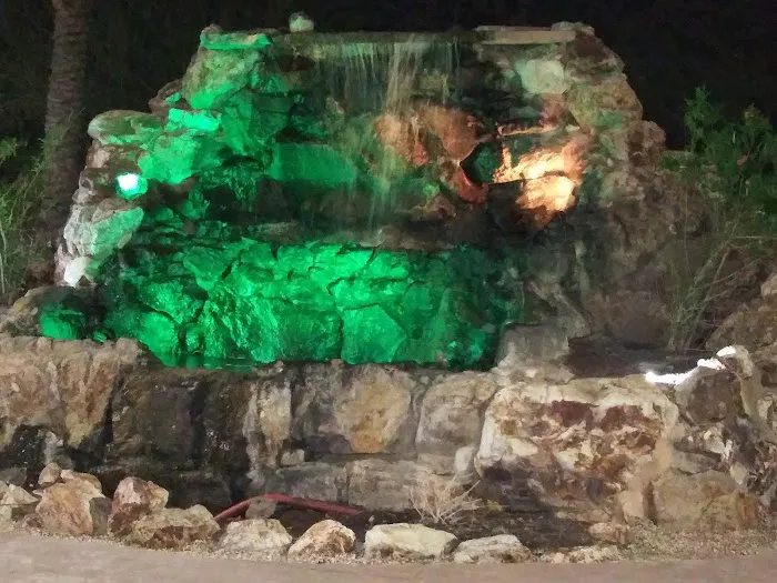 VIP Resort Picture 6