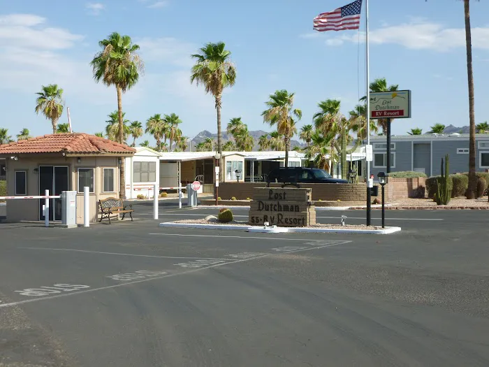 Lost Dutchman RV Resort Picture 8