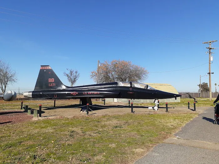 Castle Air Museum RV Park Picture 8
