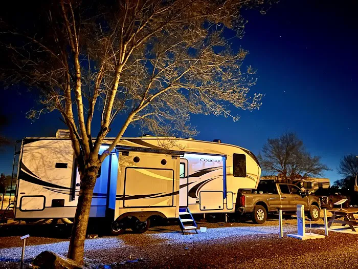 Merced, CA Elks RV Park Picture 8