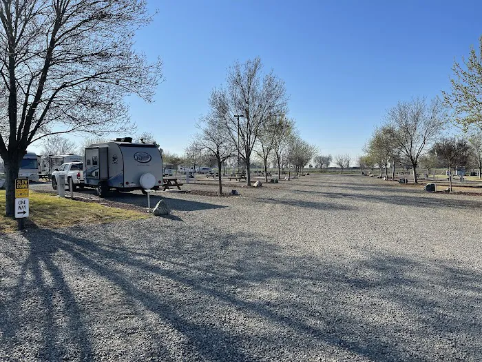 Merced, CA Elks RV Park Picture 9