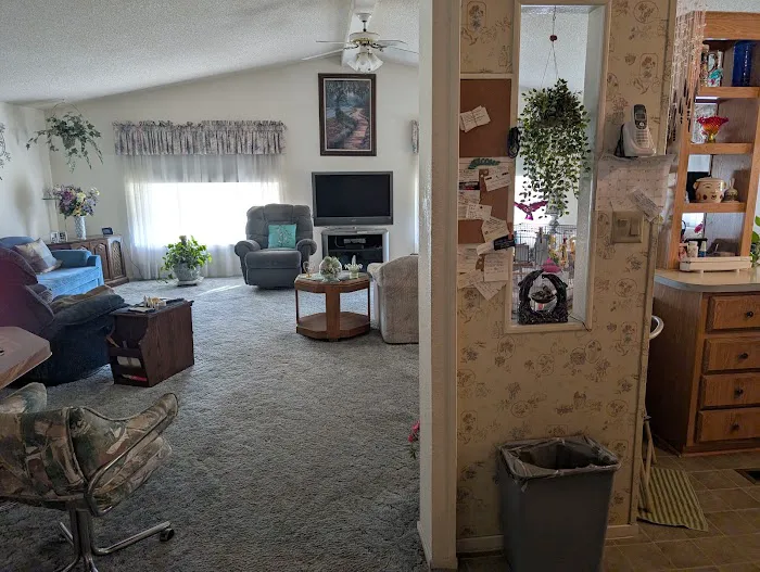 Riviera Holiday Mobile Estates/Senior Community Picture 5