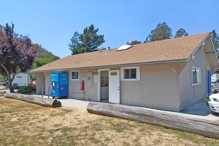 Monterey RV Park Picture 2