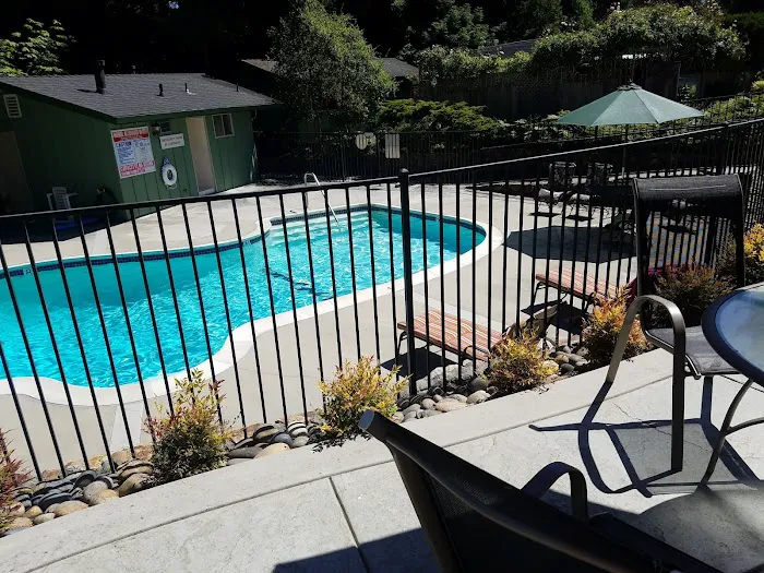 Aptos Knoll Mobilehome Park Picture 9