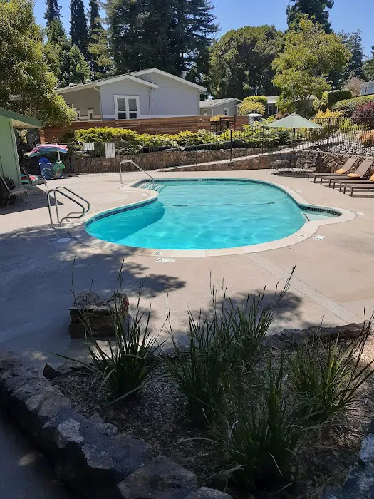 Aptos Knoll Mobilehome Park Picture 1