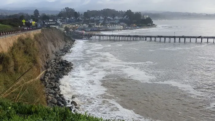 Surf & Sand Mobile Home Park Picture 8
