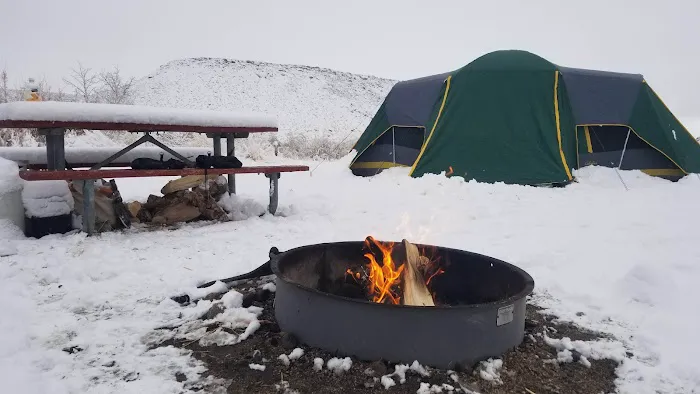 Pleasant Valley Owens River Campground Picture 5