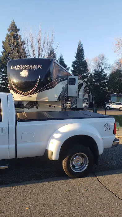 Almond Tree RV Park Picture 1