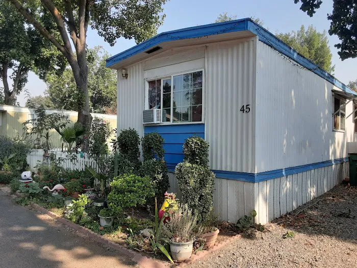 Chico Mobile Home Park Picture 3