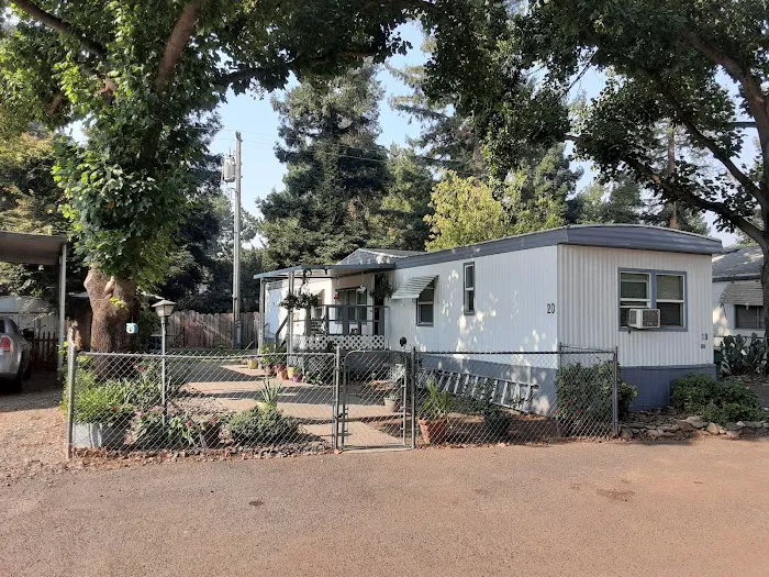 Chico Mobile Home Park Picture 1