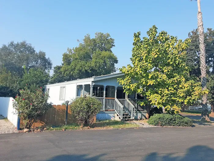 Chico Mobile Home Park Picture 4