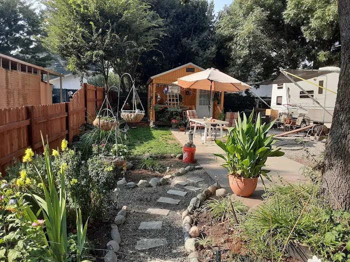 Chico Mobile Home Park Picture 10