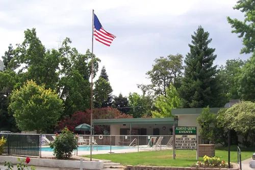 Almond Grove Mobile Home Park Picture 6