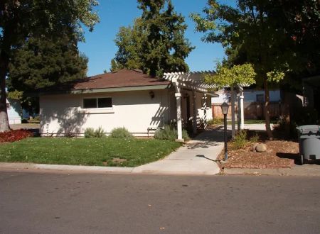 Almond Grove Mobile Home Park