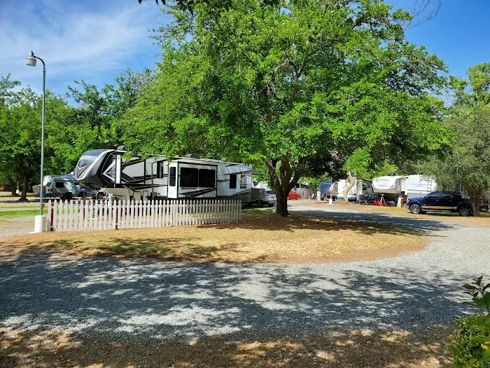 Loomis RV Park Picture 6