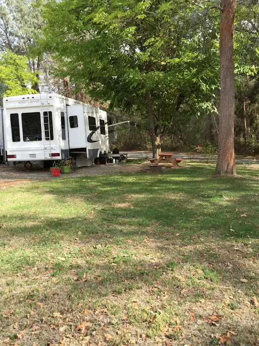 Loomis RV Park Picture 2