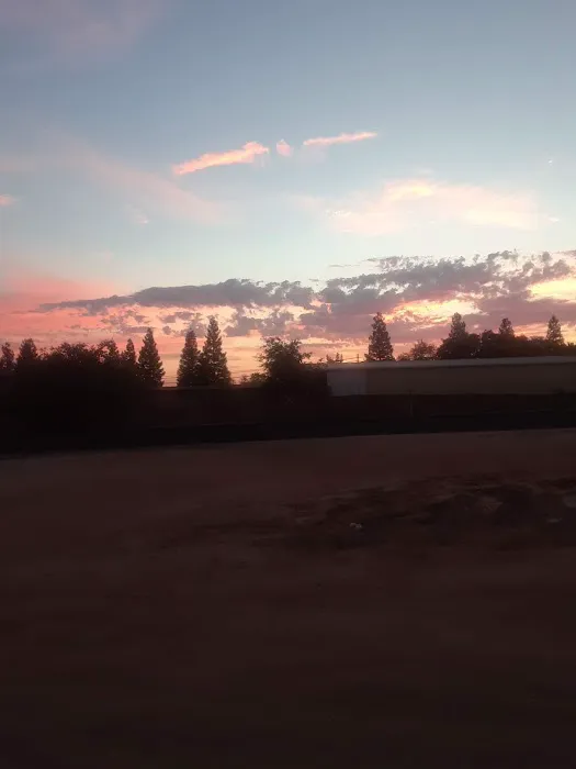 Loomis Mobile Home Village Picture 1
